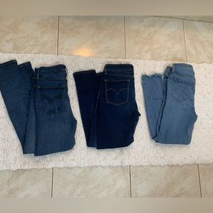 Bundle 3 pairs of denim skinny jeans: 2 Levi, 1 Just Black